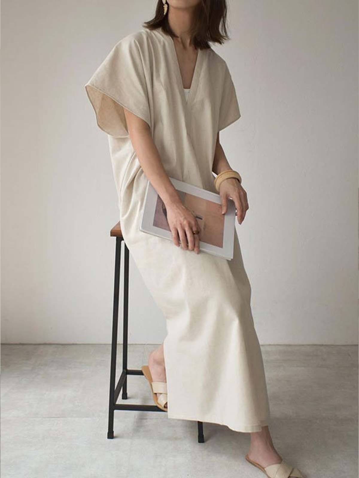 Robe longue fendue à manches chauve-souris, noire et beige, simple