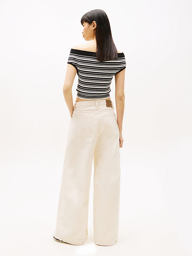 Pleated Mid Rise Loose Straight Leg Jeans