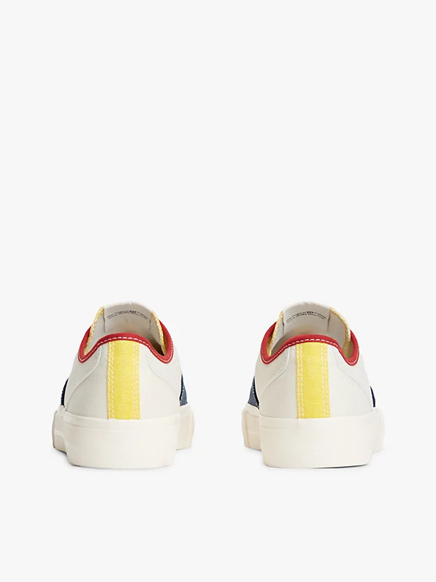 Archive Canvas Colour-Blocked Trainers