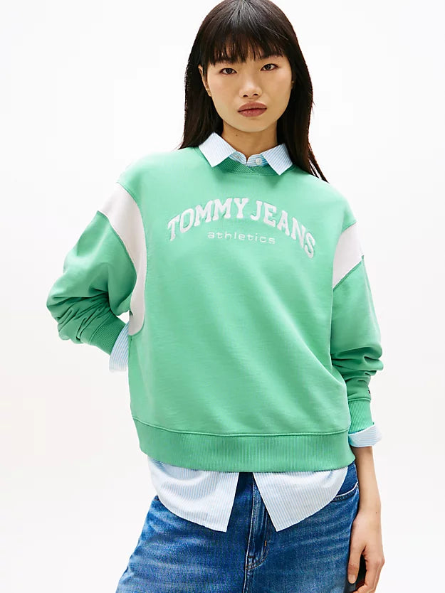 Contrast Logo Embroidery Boxy Sweatshirt