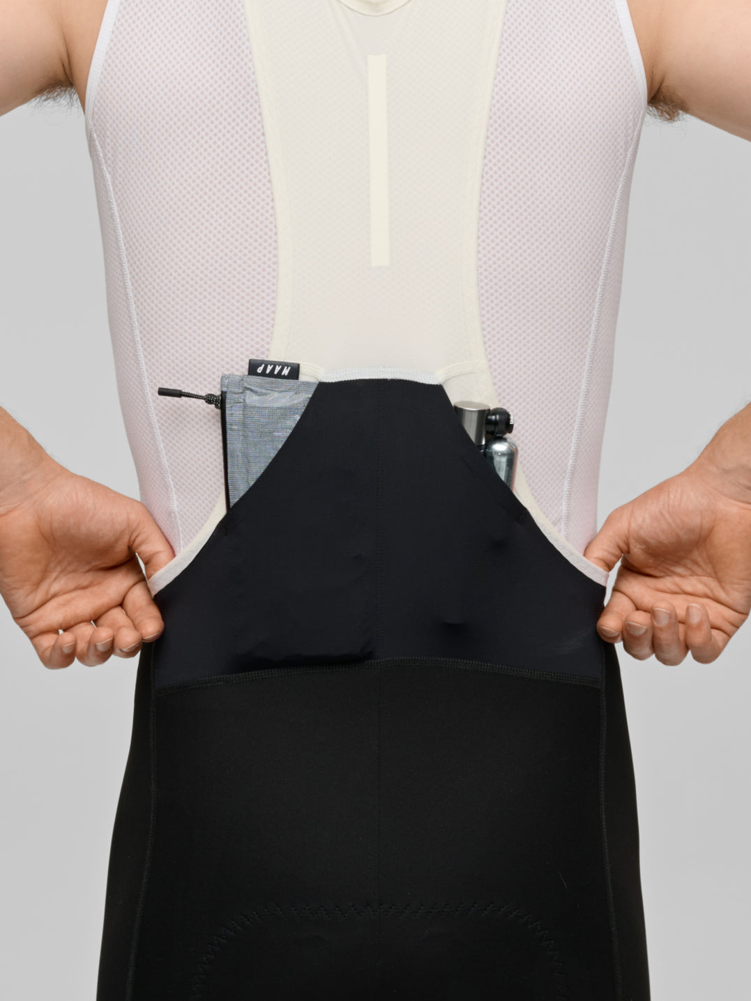 Apex Aeon Bib Short - Black White
