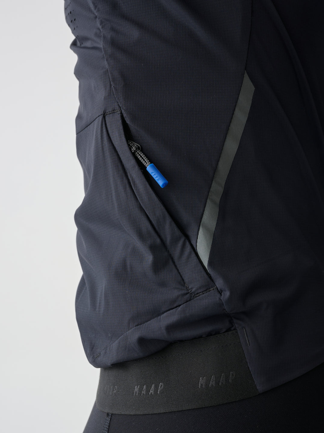 Women's Team Flow Jacket - Jet Black
