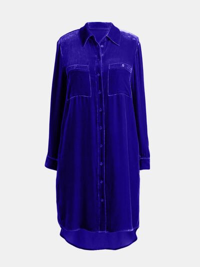 Robe longue aux genoux avec manches longues et boutonnage haut-bas