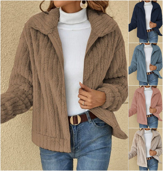Legere Reißverschlussjacke mit Revers aus warmem Plüschfleece